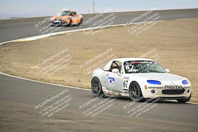 media/Jan-26-2025-CalClub SCCA (Sun) [[cfcea7df88]]/Group 4/Race/